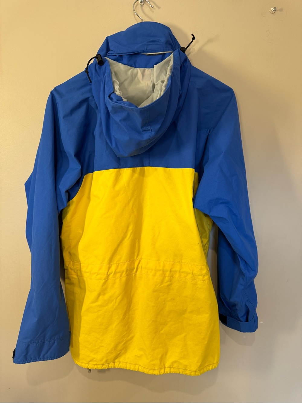 Vintage MEC Color Block Rain Jacket Blue Yellow Hooded Coat - Picture 7 of 9